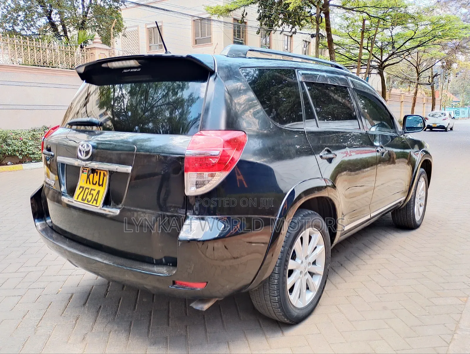 Toyota Vanguard 2012 Black