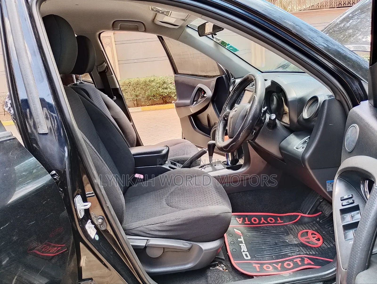 Toyota Vanguard 2012 Black