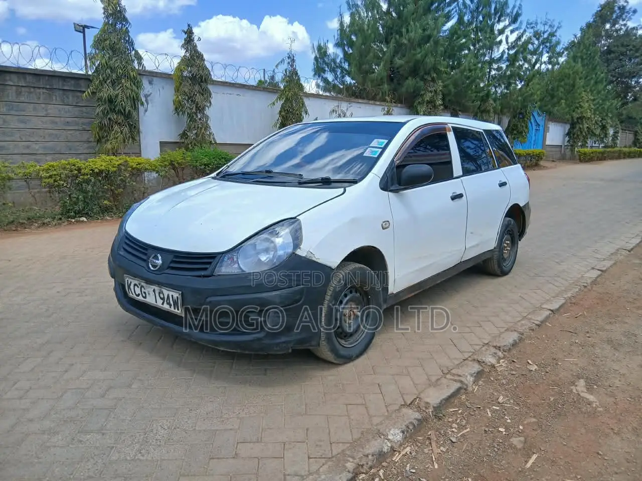 Nissan Advan 2008 White