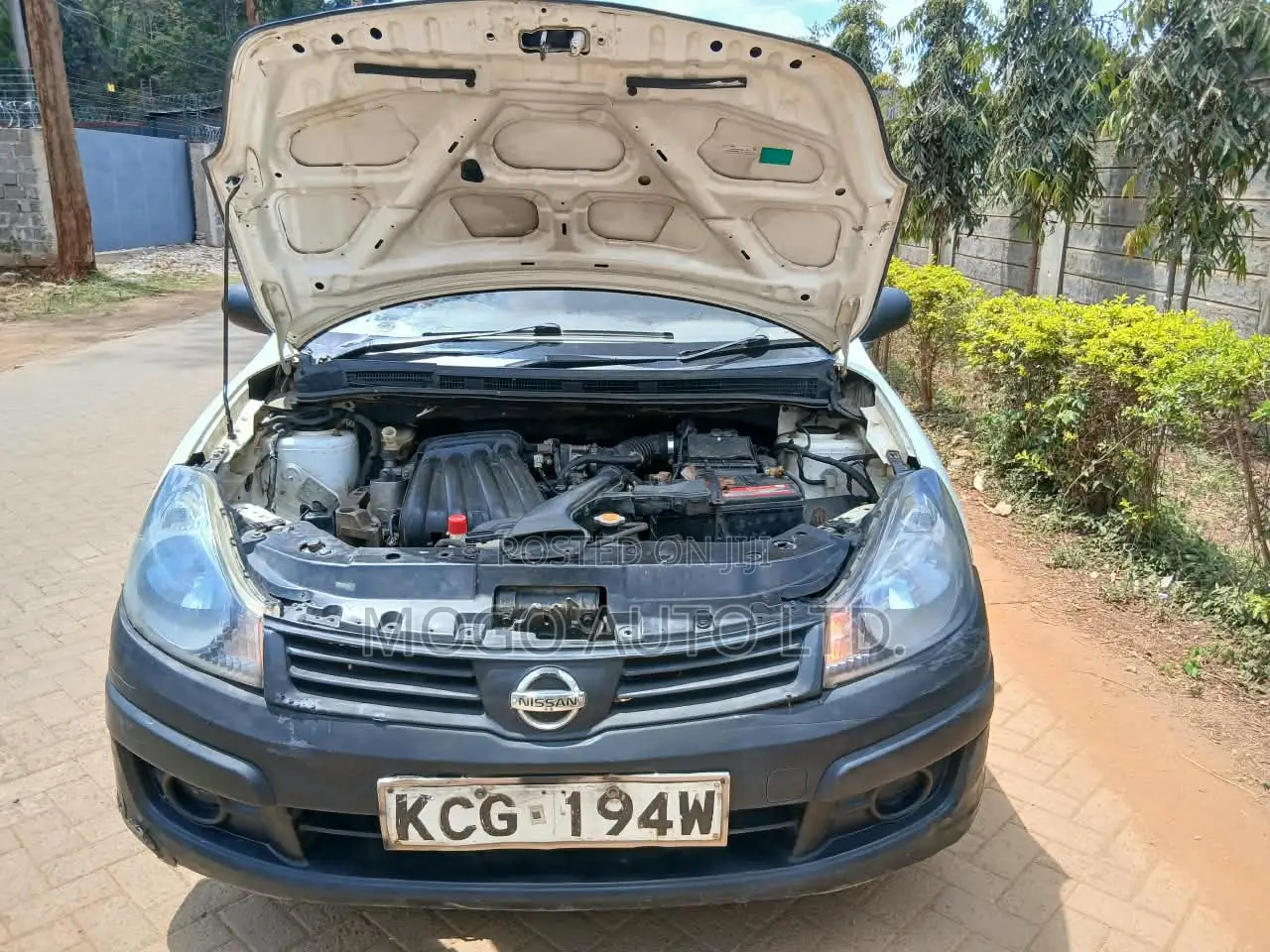 Nissan Advan 2008 White