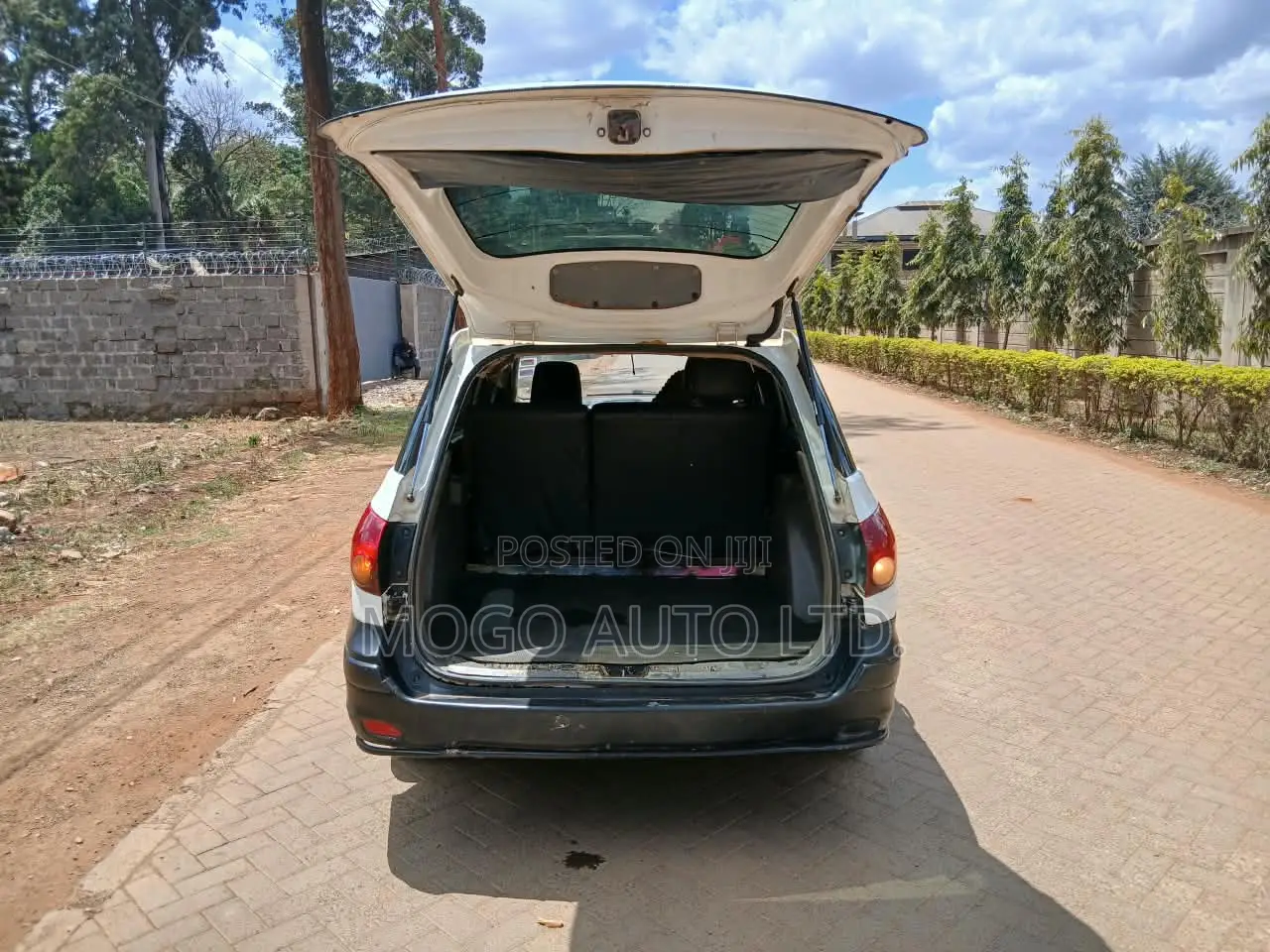 Nissan Advan 2008 White