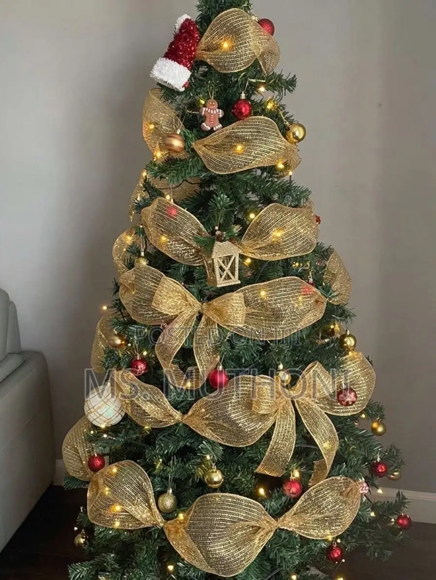Christmas Ribbon Tree Decoration – Gold Edition