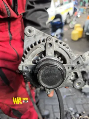 Alternator for Noah Wish Etc (3zr)