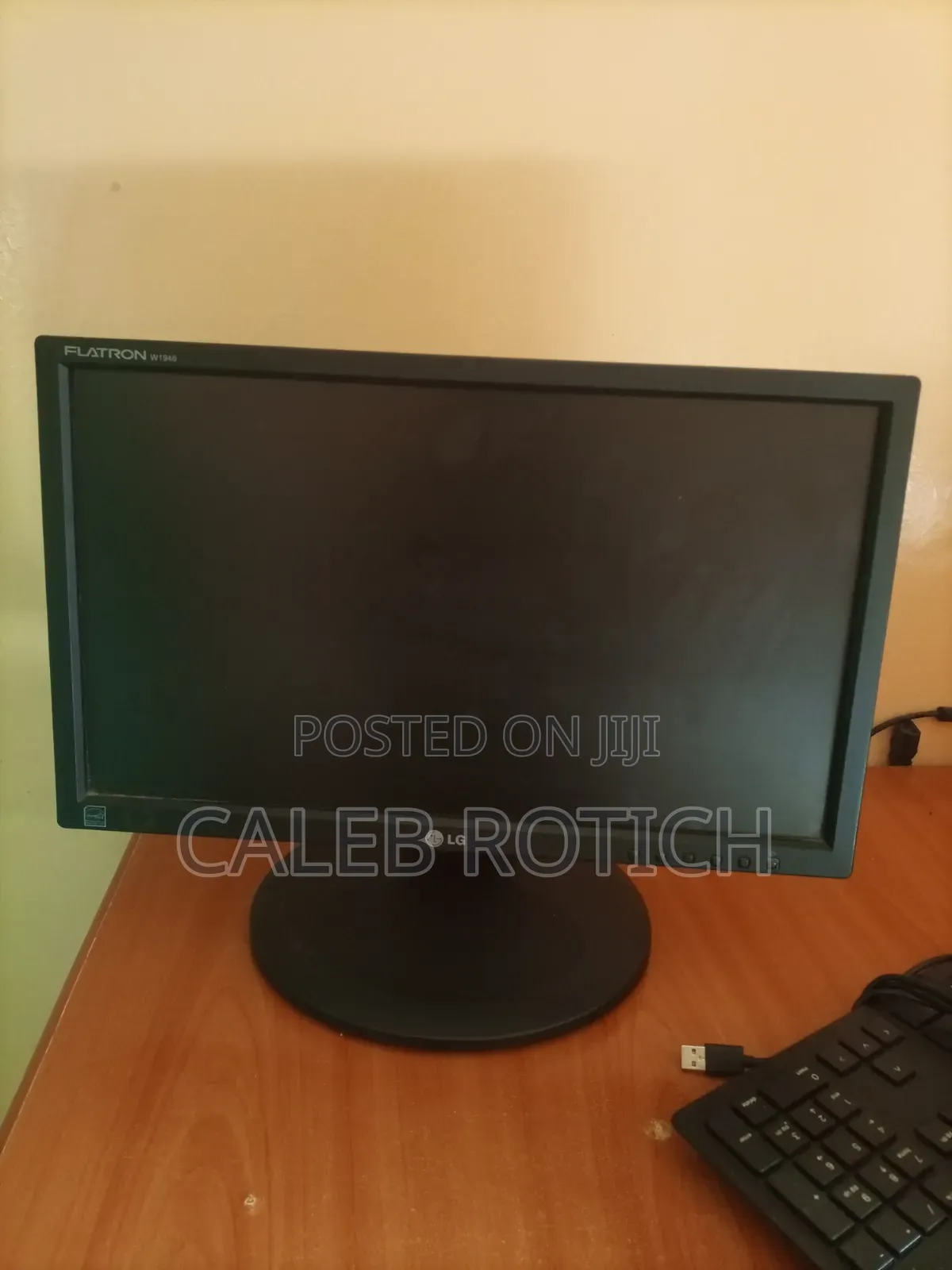 Desktop Monitor and Keyboard