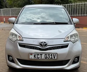 Toyota Ractis 2012 Silver