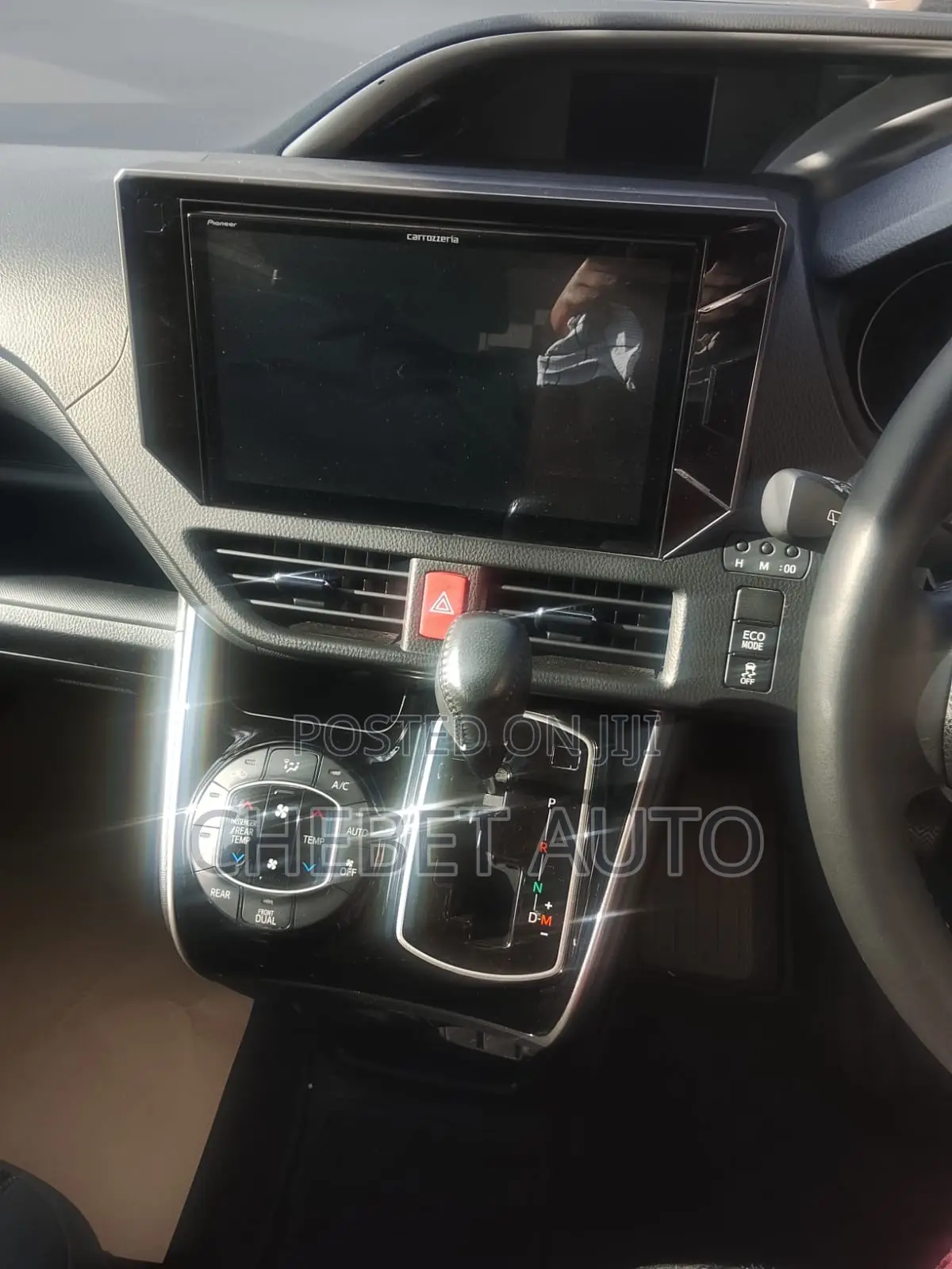 Toyota Voxy 2019 White