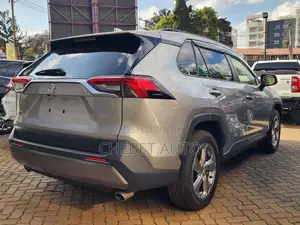 Toyota RAV4 2020 Silver