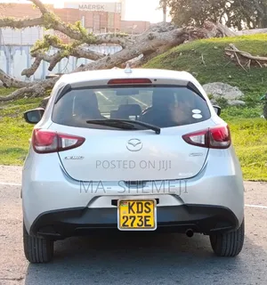 Mazda Demio 2017 Silver