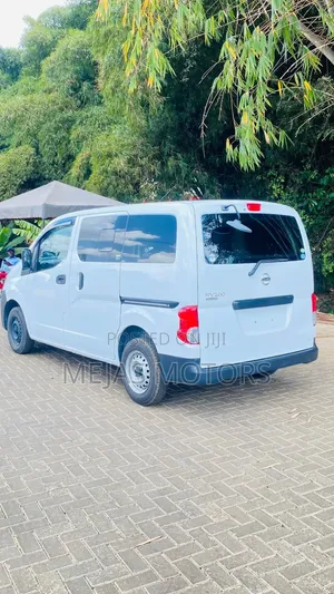 Nissan NV200 2019 White