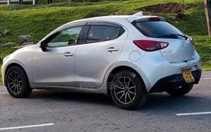 Mazda Demio 2017 Silver