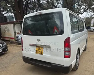 Toyota HiAce 2012 White