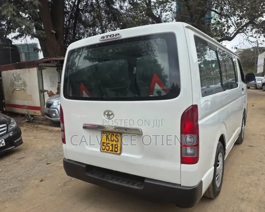 Toyota HiAce 2012 White