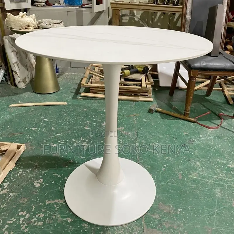 Dining Table : Modern Round Marble-Finish Tulip Pedestal Table