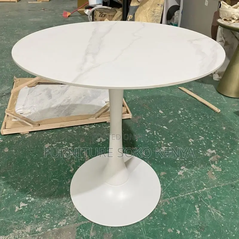Dining Table : Modern Round Marble-Finish Tulip Pedestal Table