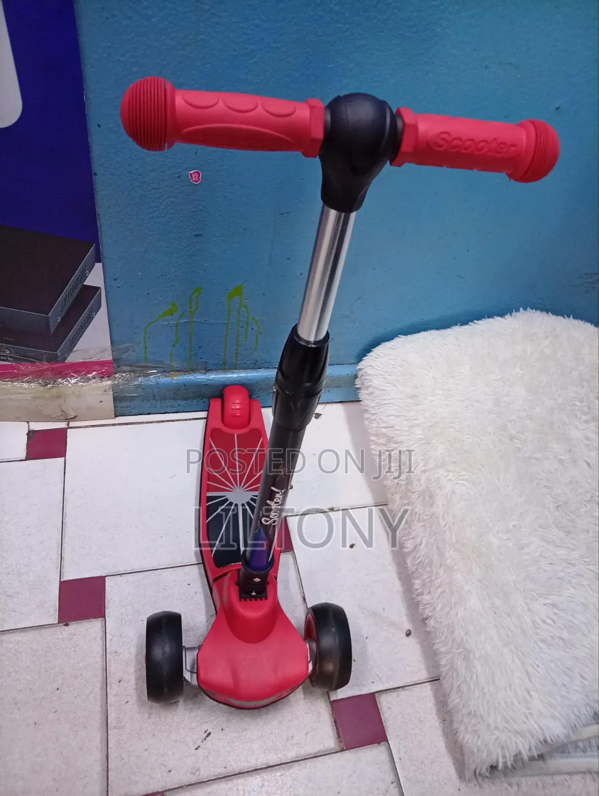 Scooter With Music New (Red)