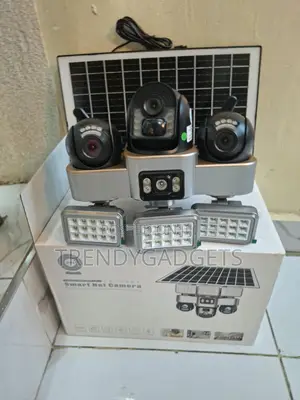 VTS30A Wireless Security Camera With Solar Panel and Floodlights