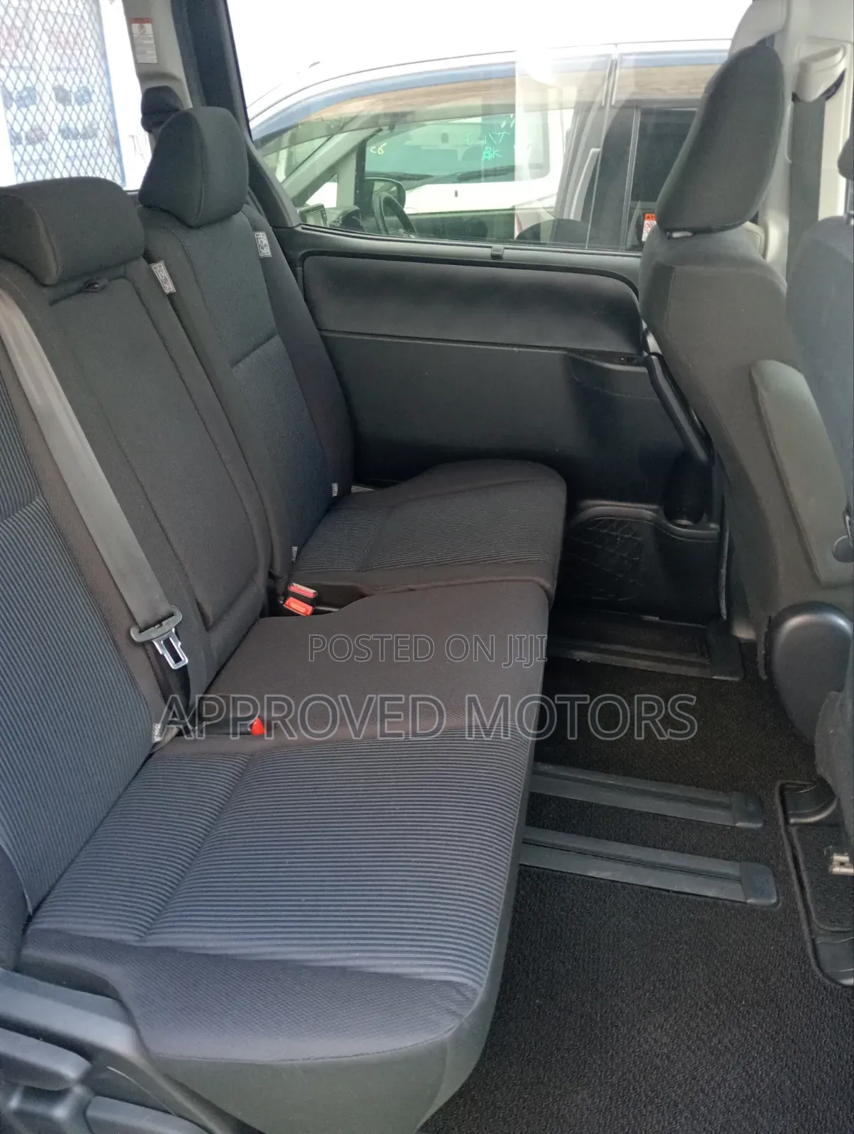 Toyota Voxy 2019 Silver