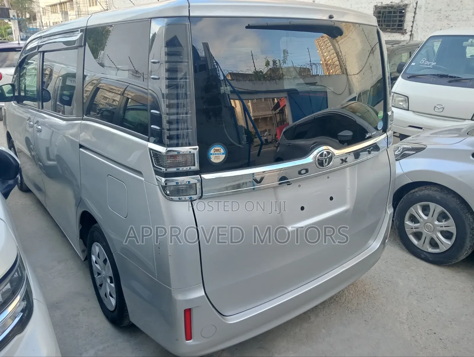 Toyota Voxy 2019 Silver