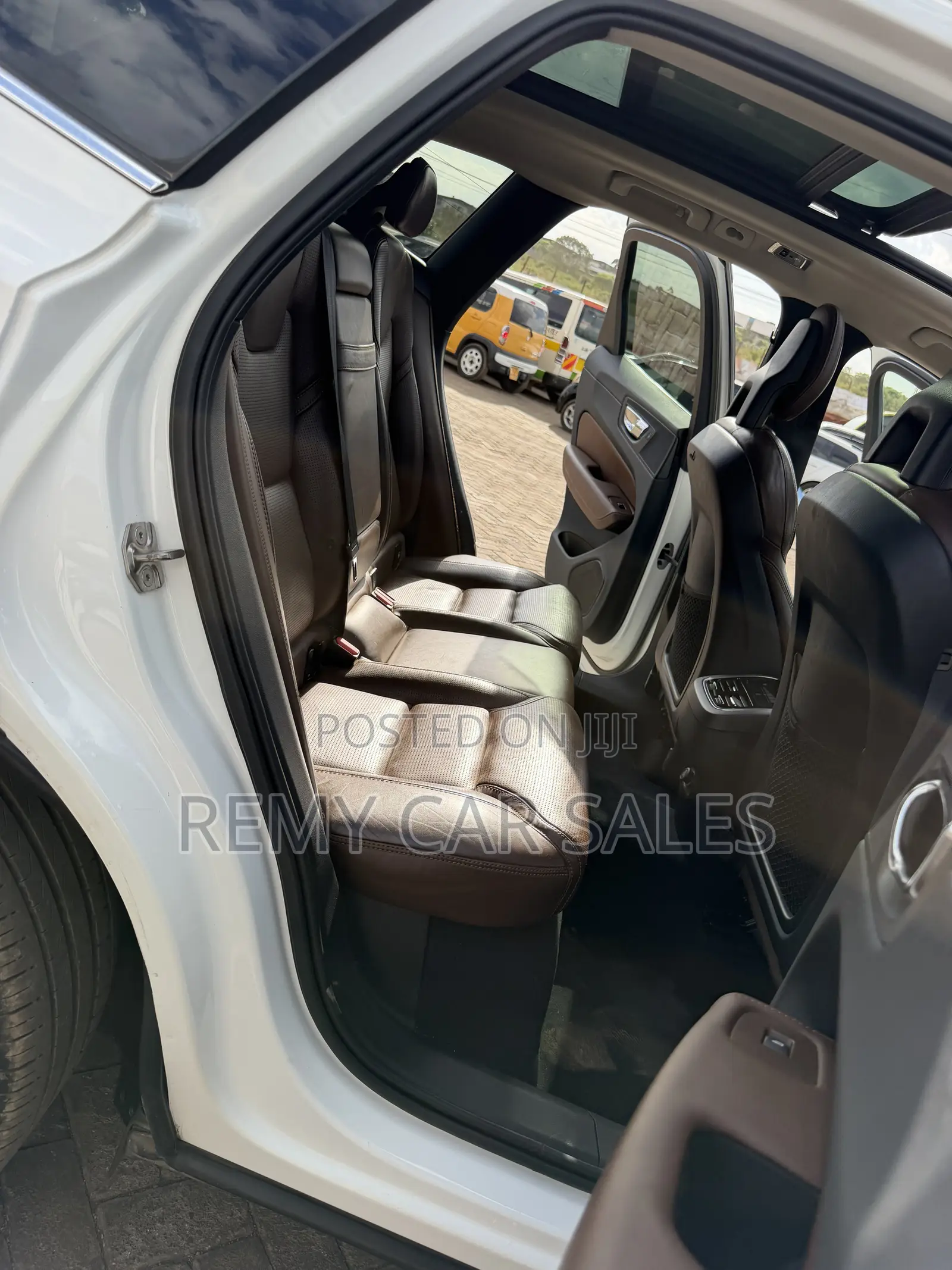 Volvo XC60 2018 White