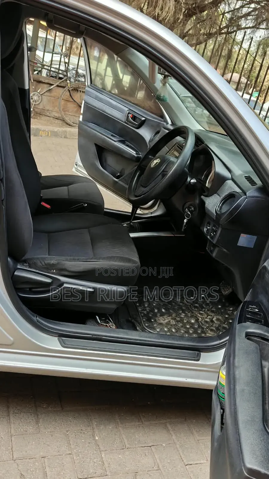 Toyota Corolla Fielder 2013 Silver