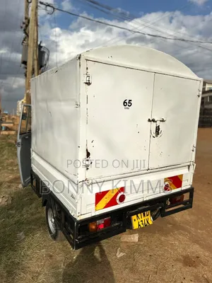 Piaggio 2025 White