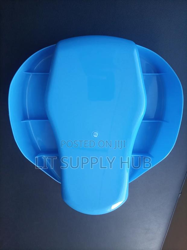Plastic Bedpan - thumbnail 2