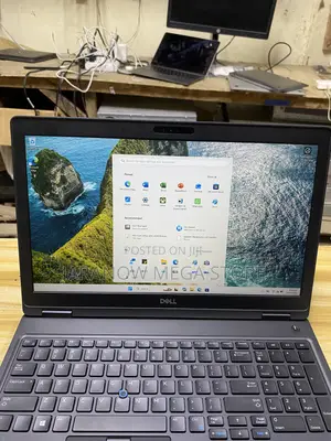 Laptop Dell Latitude 5590 8GB Intel Core i5 SSD 256GB