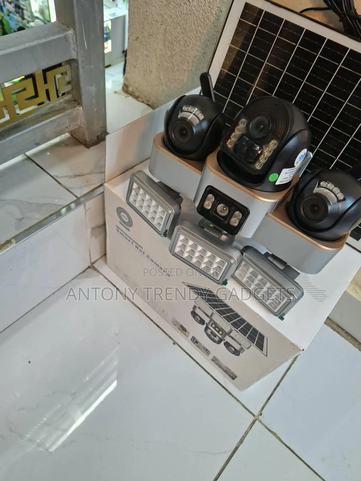 Triple Lens Solar Security Camera With Panoramic PTZ View