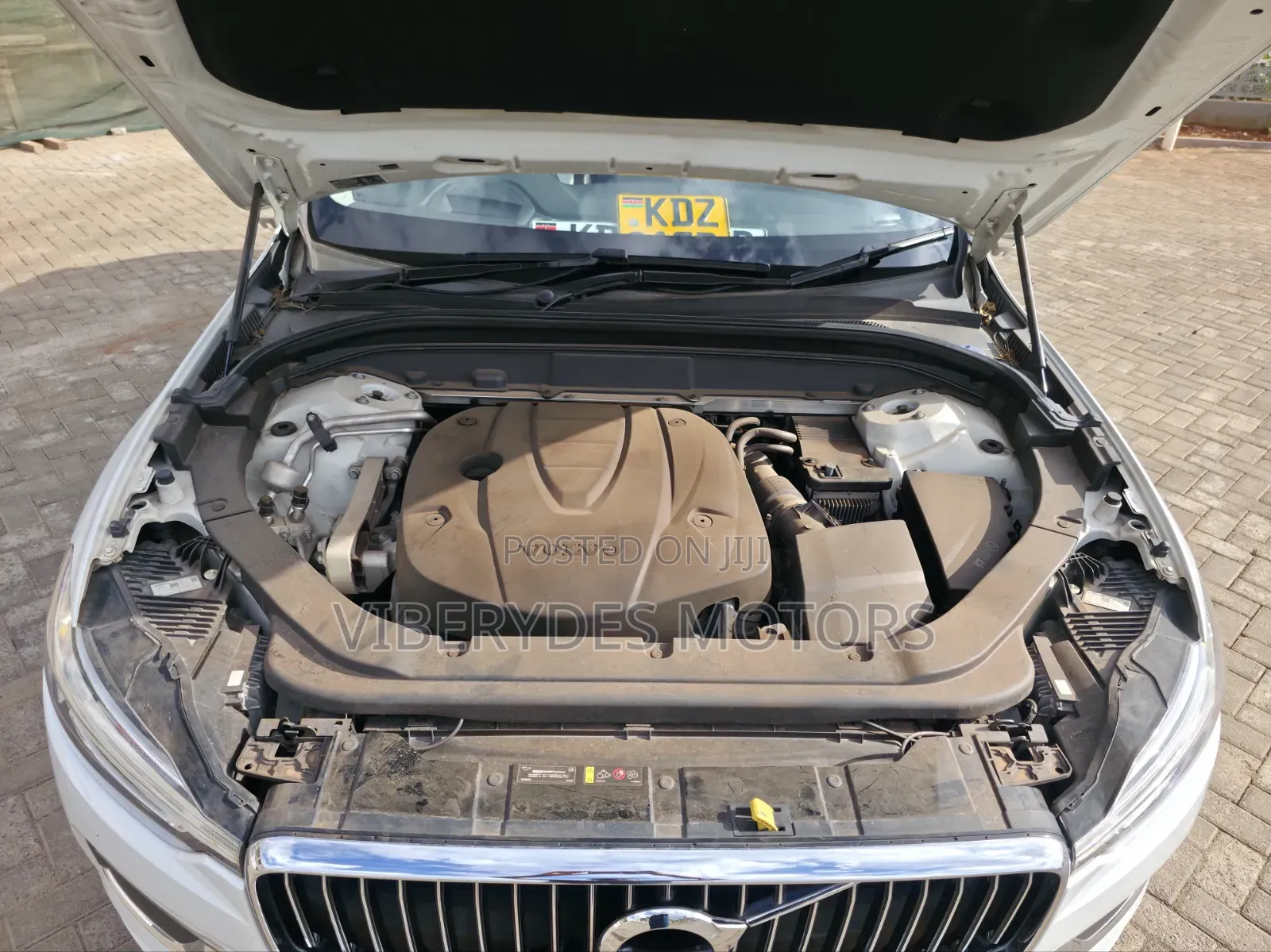 Volvo XC60 2018 White