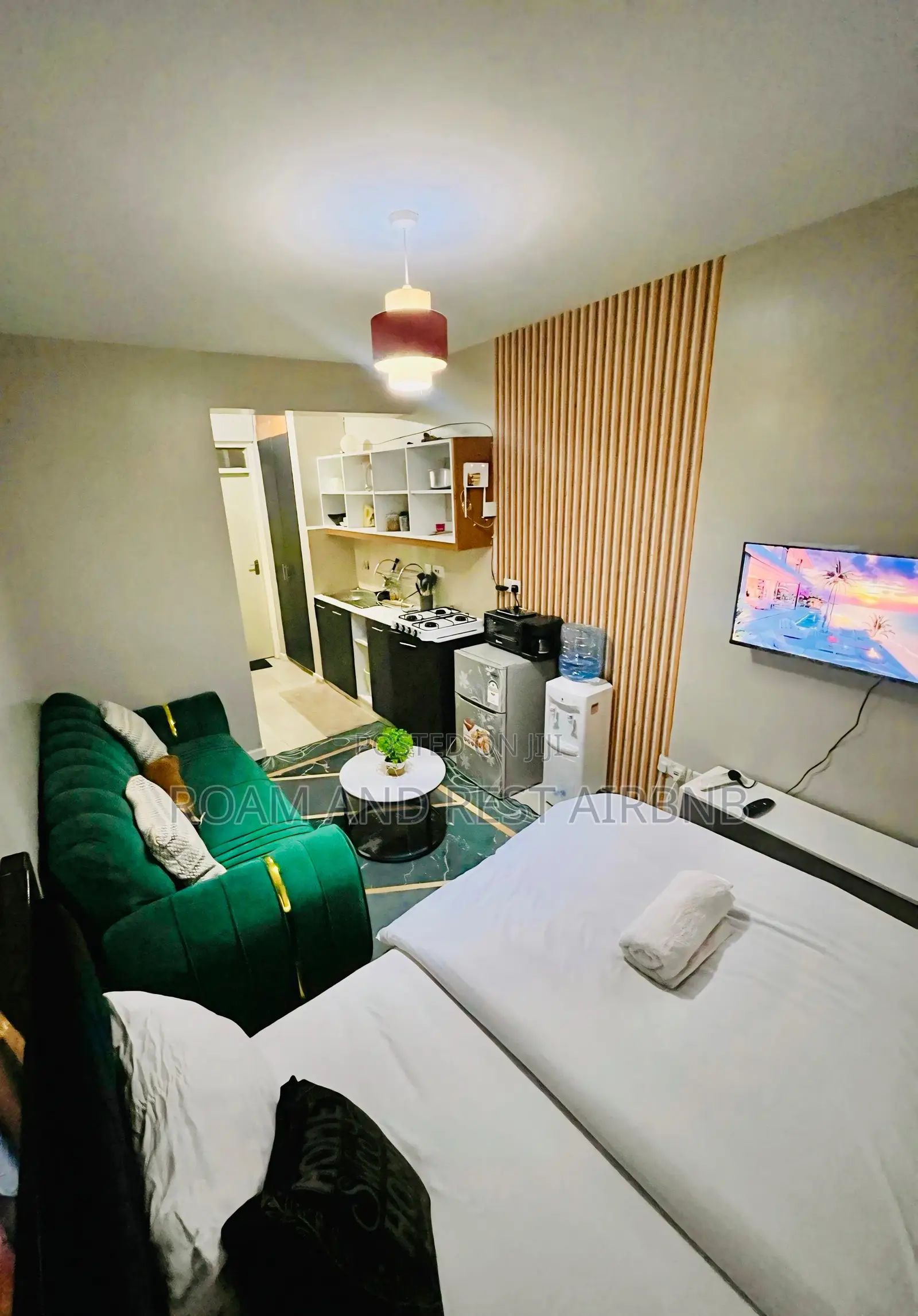 Cozzy Studio With Rooftop Pool