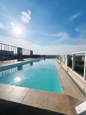 Cozzy Studio With Rooftop Pool