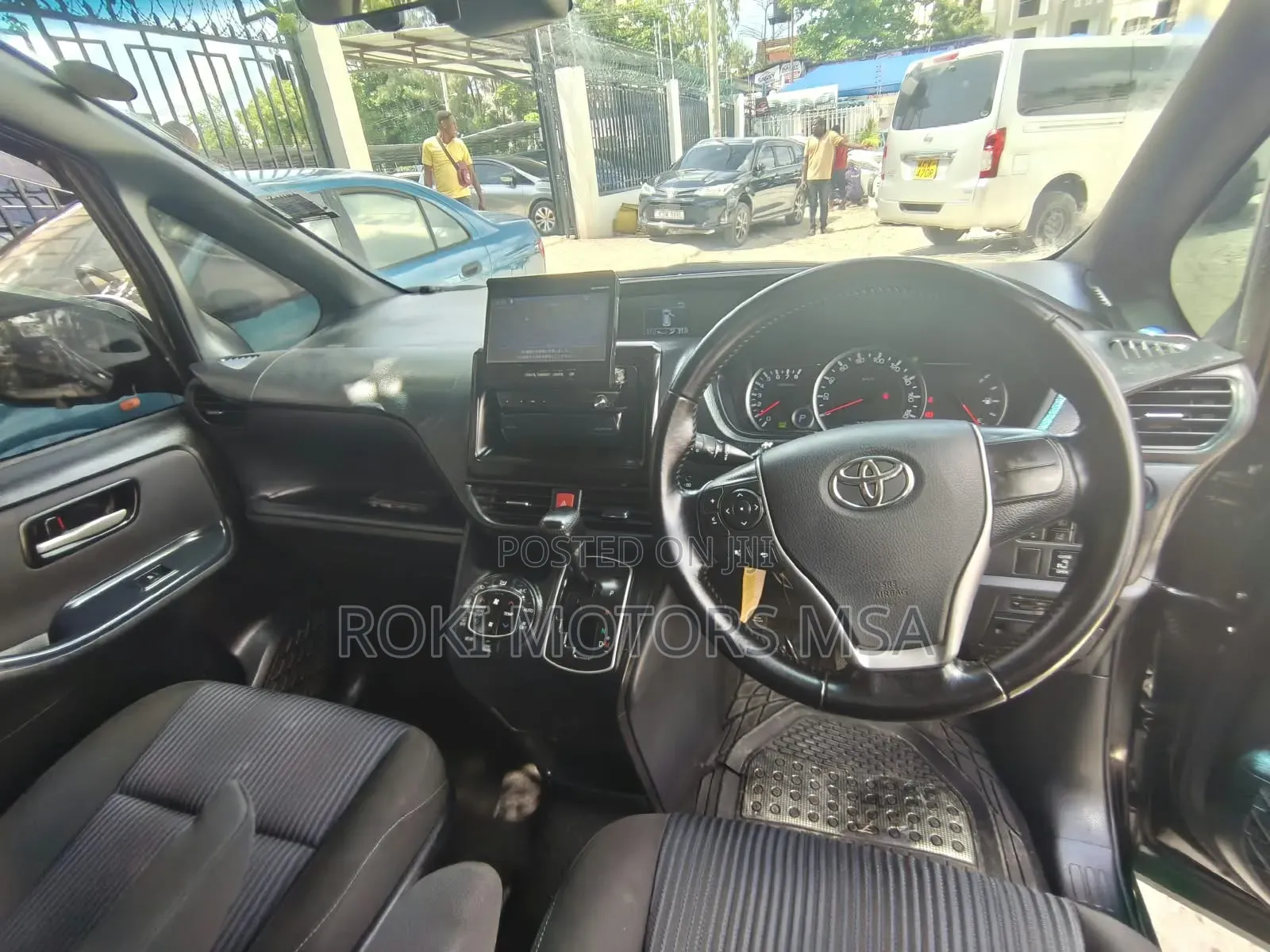 Toyota Noah 2016 Black