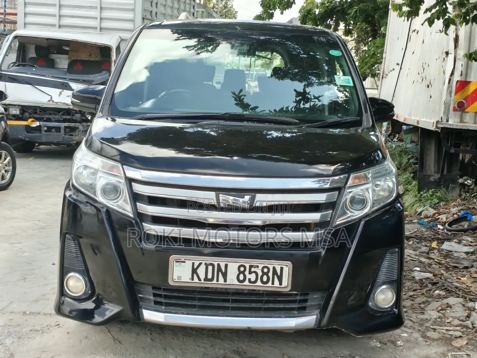 Toyota Noah 2016 Black