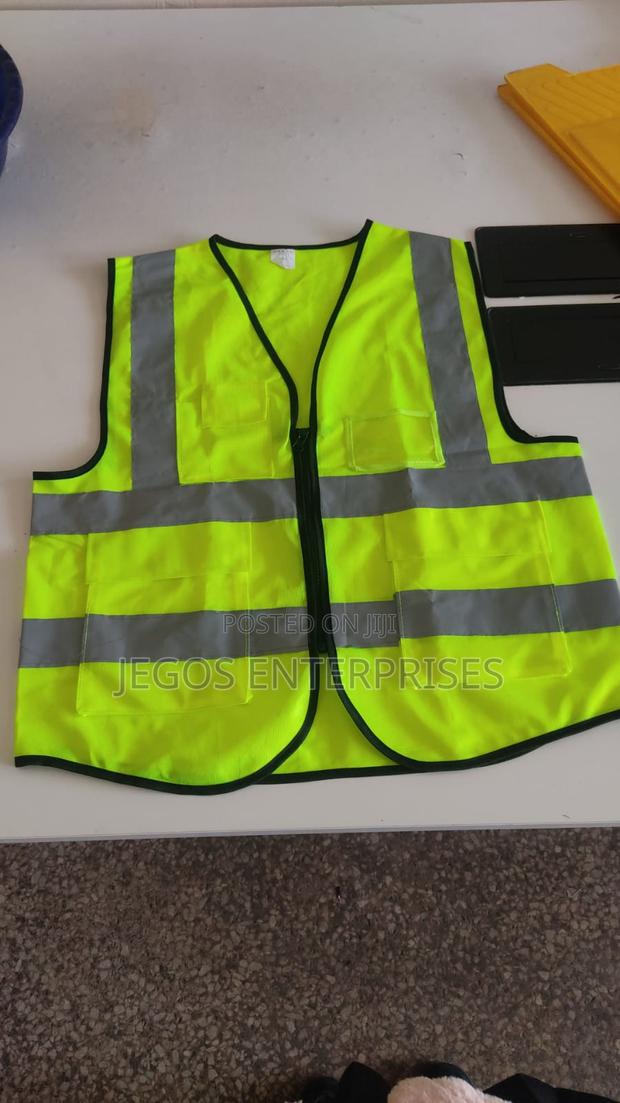 Reflective Executive Vest - thumbnail 2
