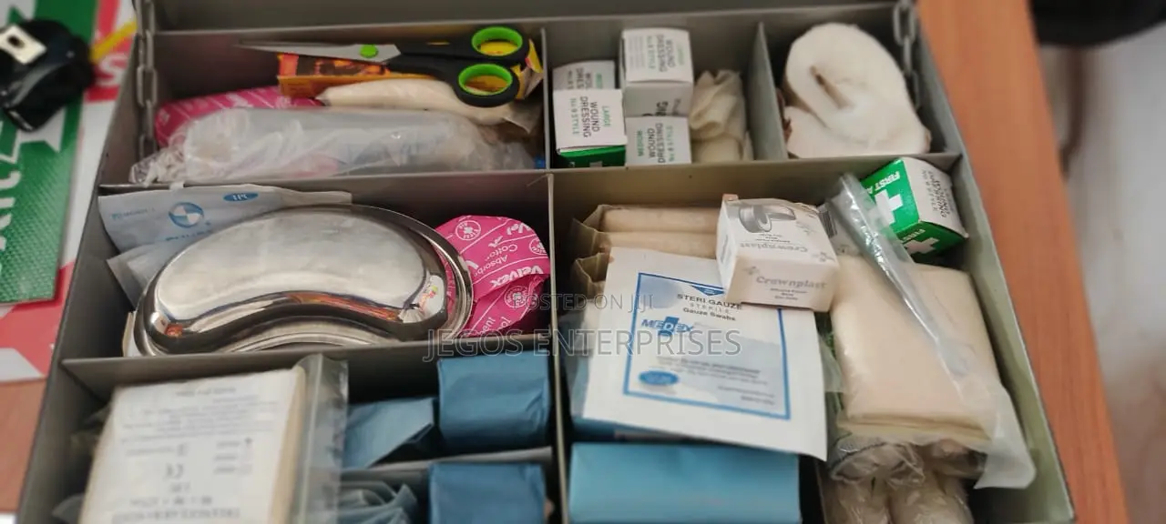 First Aid Kit( Large)