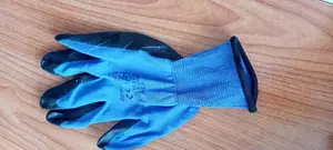 REA Gloves