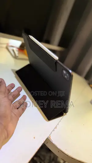 Apple iPad Pro 13 (2025) 256 GB Black