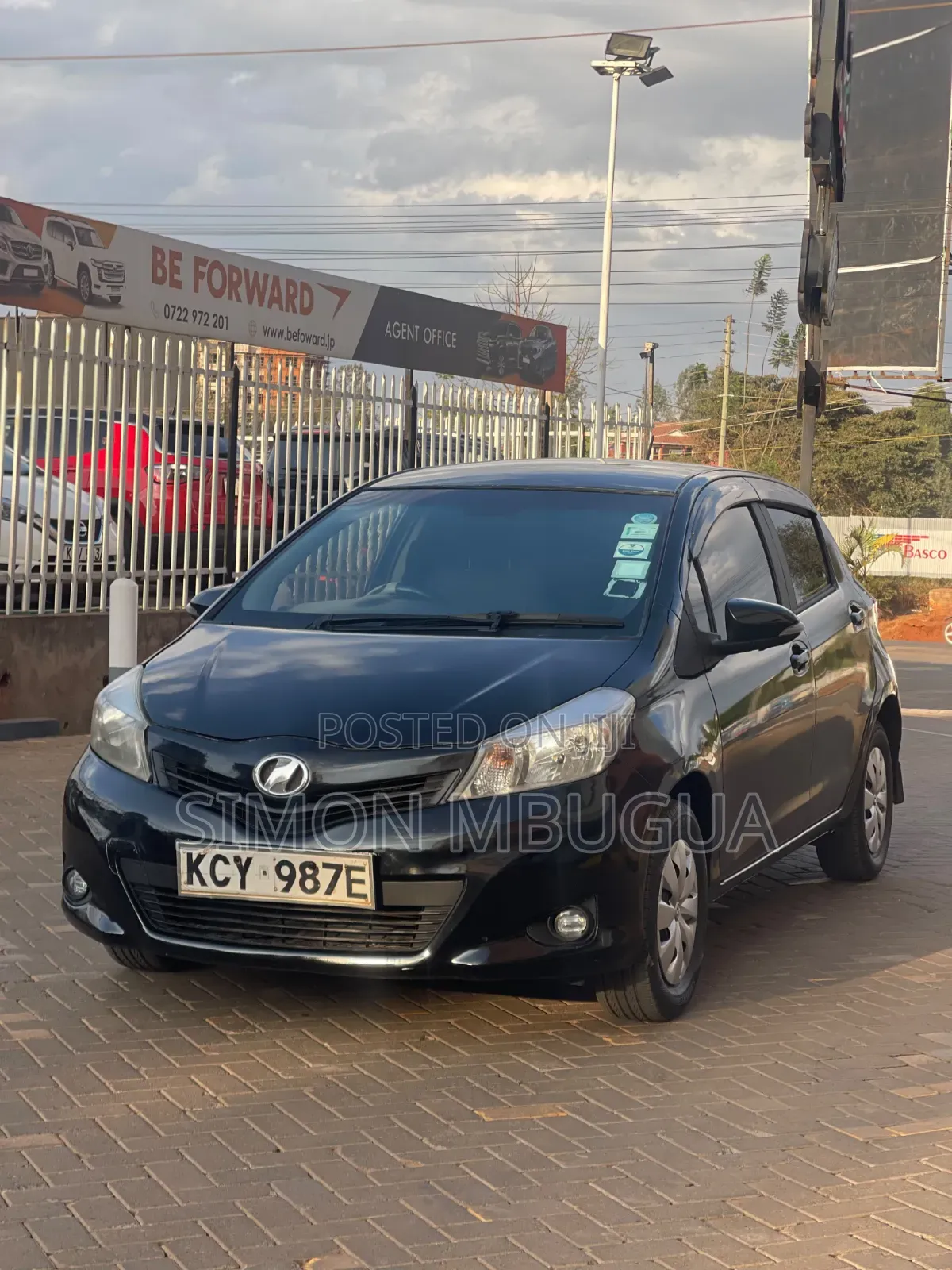 Toyota Vitz 2012 Black