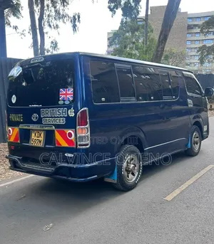 Toyota HiAce 2015 Blue