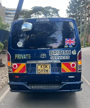 Toyota HiAce 2015 Blue