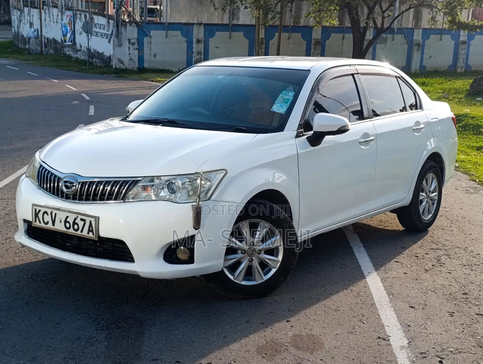 Toyota Axio 1.5 G 2WD 2012 White
