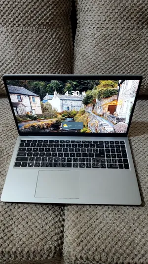 Laptop Dell Inspiron 15 3530 16GB Intel Core i5 SSD 256GB