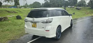 Toyota Wish 2016 Pearl