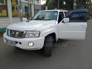 Nissan Patrol 2008 White