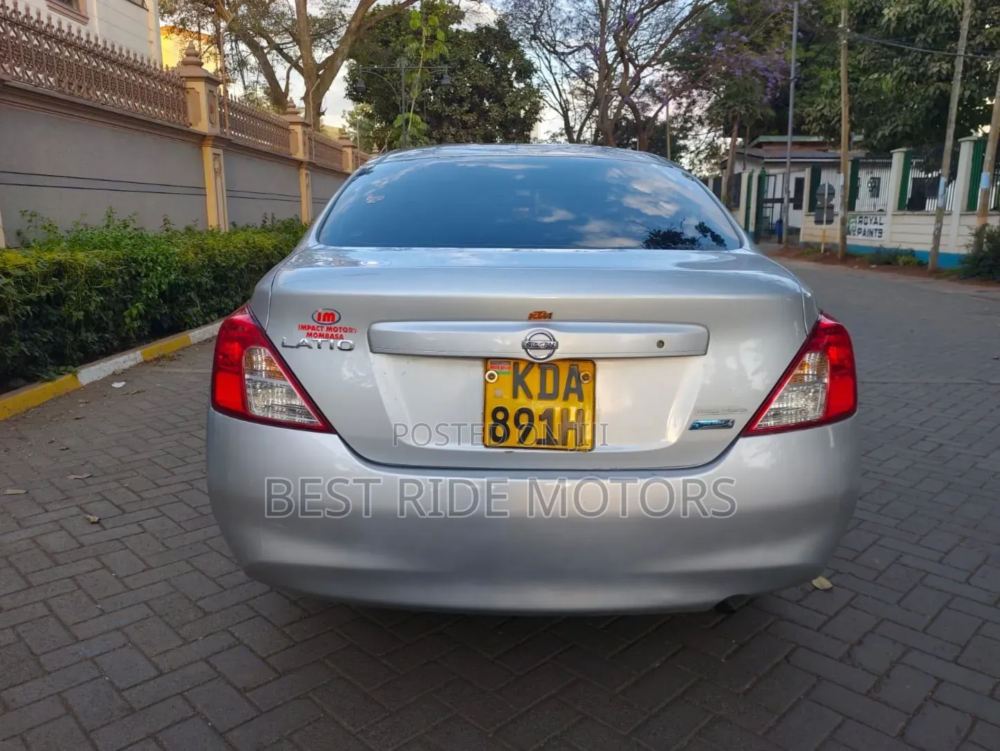 Nissan Tiida 2013 Silver