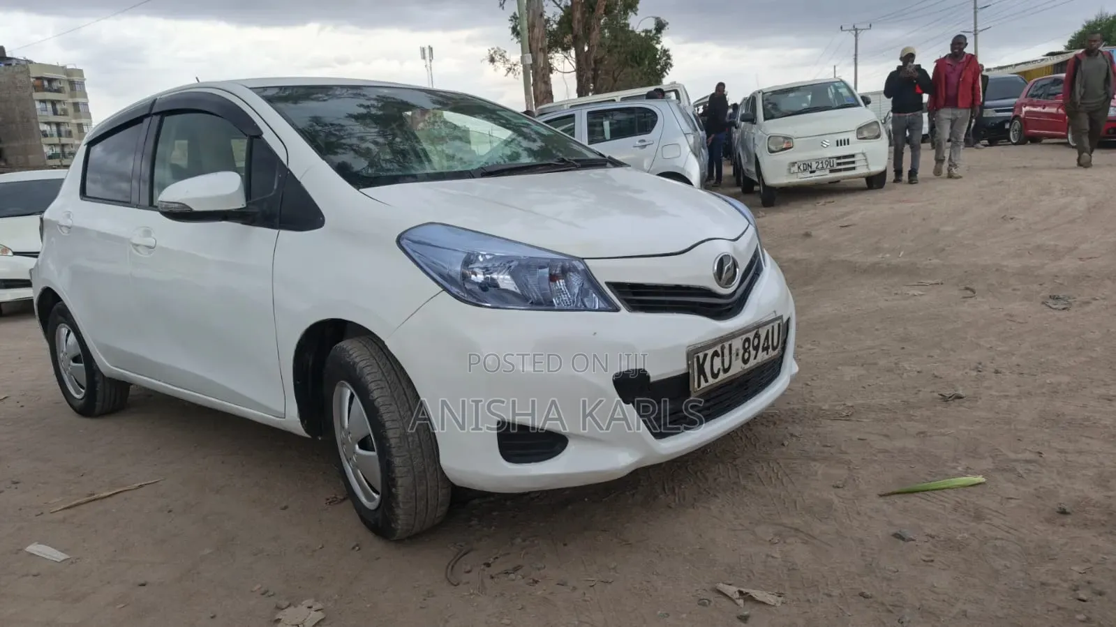 Toyota Vitz 2012 White
