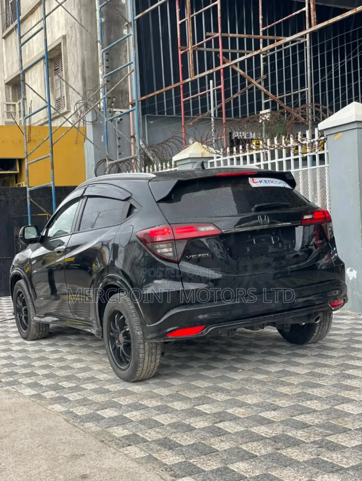 Honda Vezel 1.5 4WD 2019 Matt Black