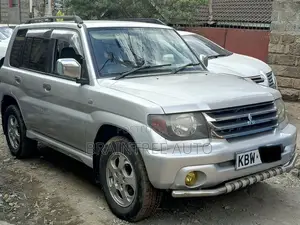 Mitsubishi Pajero IO 2006 Silver