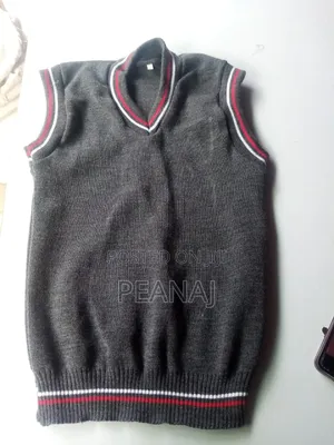 Sweaters & Cardigans