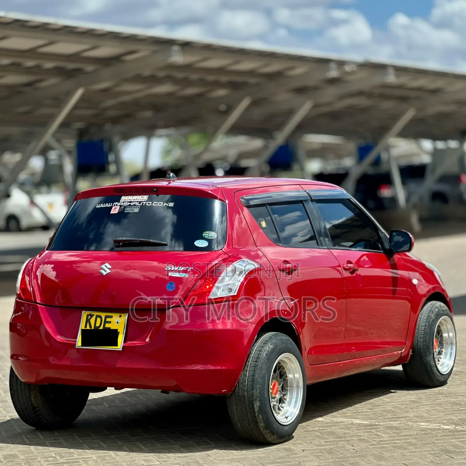 Suzuki Swift 1.4 2012 Red